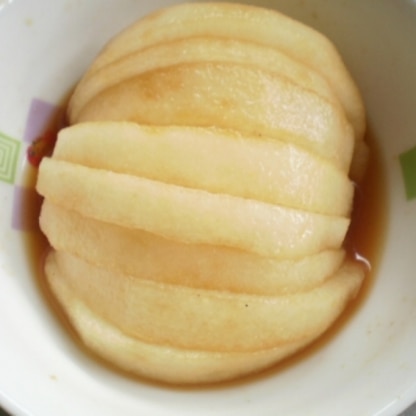 梨と辛子醤油合うのですよねぇ～(^^♪はじめ少しだけしたら大人の味って感覚で半分はそのままで残り半分をデザートとして作りました＾＾。